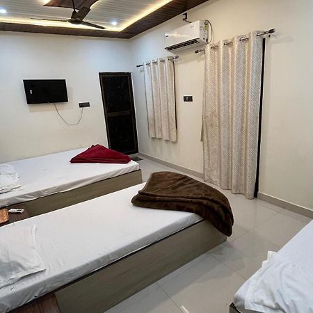 Gauri Kedareshwar Guest House Varanasi Luaran gambar